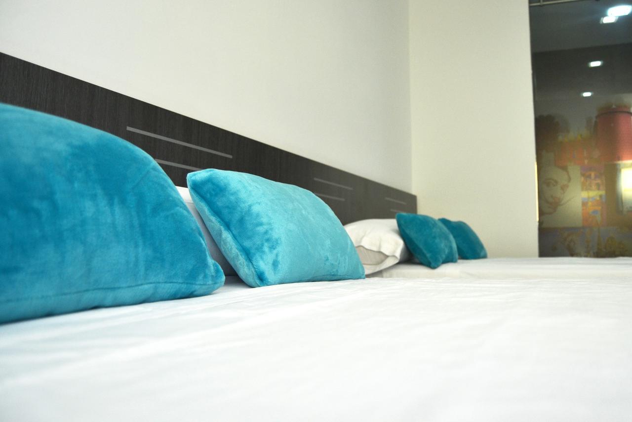 Bed&Breakfast 10 ชีโรนา ภายนอก รูปภาพ